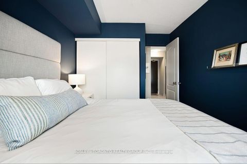 Photo 19 at 808 - 5 Rosehill Avenue, Moore Park, Toronto