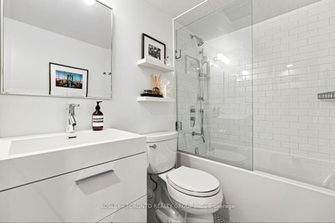 Photo 20 at 808 - 5 Rosehill Avenue, Moore Park, Toronto