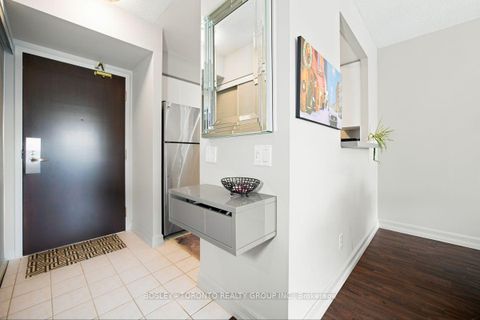 Photo 24 at 808 - 5 Rosehill Avenue, Moore Park, Toronto