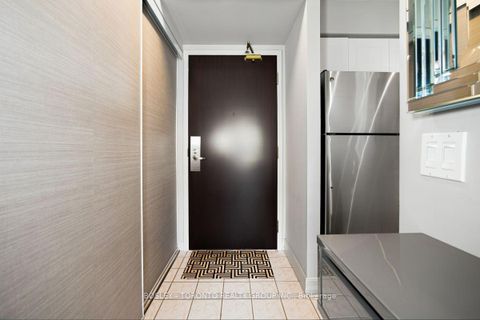 Photo 25 at 808 - 5 Rosehill Avenue, Moore Park, Toronto