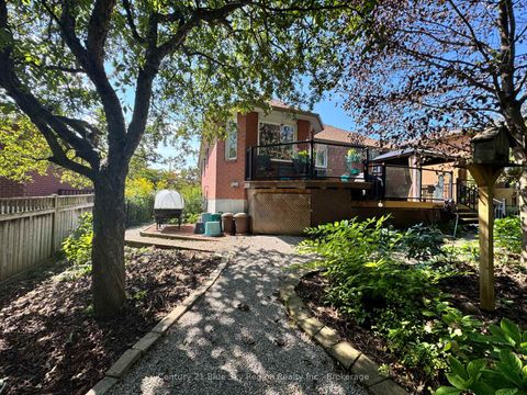 Photo 2 at 1997 Craig Road, Alcona, Innisfil