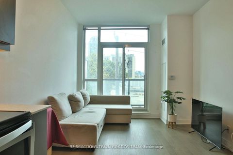 Photo 3 at 303 - 1486 Bathurst Street, Cedarvale, Toronto