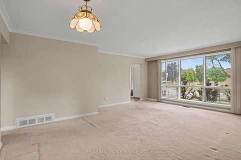 Photo 2 at 110 Celestine Drive, Richview, Toronto