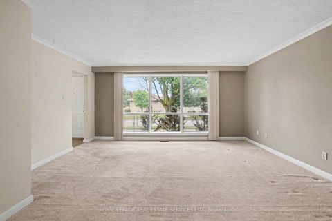 Photo 4 at 110 Celestine Drive, Richview, Toronto