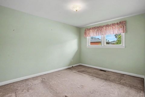 Photo 13 at 110 Celestine Drive, Richview, Toronto