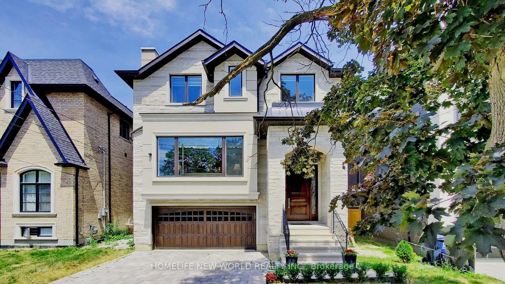 302 Johnston Avenue N, Westgate, Toronto 