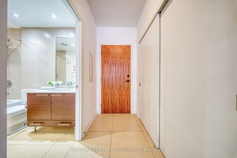 Photo 5 at 801 - 1 Market Street, Waterfront Communities C8, Toronto