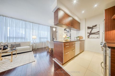 Photo 8 at 801 - 1 Market Street, Waterfront Communities C8, Toronto
