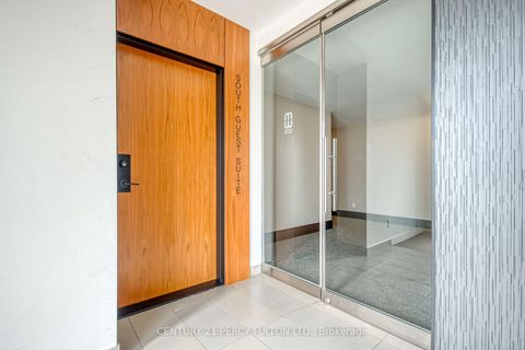 Photo 33 at 801 - 1 Market Street, Waterfront Communities C8, Toronto