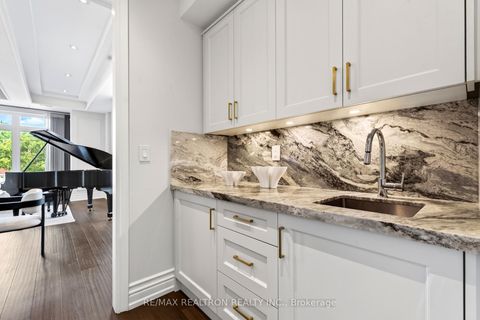 Photo 7 at 212 Sussex Avenue, Harding, Richmond Hill