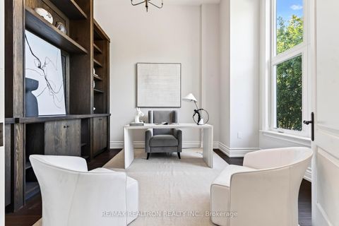 Photo 10 at 212 Sussex Avenue, Harding, Richmond Hill