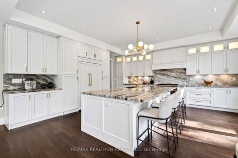 Photo 12 at 212 Sussex Avenue, Harding, Richmond Hill