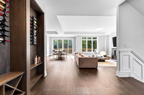 Photo 17 at 212 Sussex Avenue, Harding, Richmond Hill
