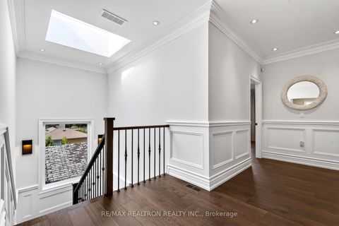 Photo 25 at 212 Sussex Avenue, Harding, Richmond Hill