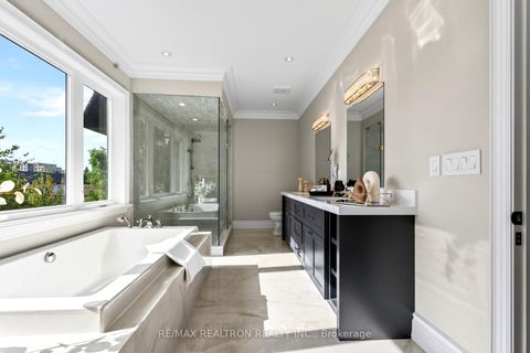Photo 28 at 212 Sussex Avenue, Harding, Richmond Hill