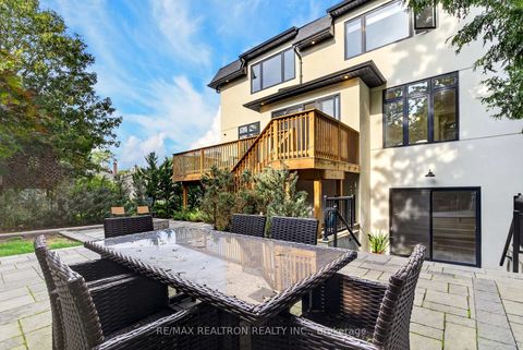 Photo 37 at 212 Sussex Avenue, Harding, Richmond Hill