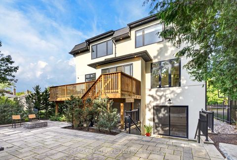 Photo 38 at 212 Sussex Avenue, Harding, Richmond Hill
