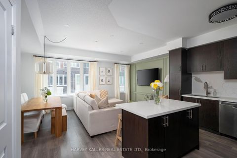 Photo 8 at 35 - 85 Eastwood Park Gardens, Long Branch, Toronto