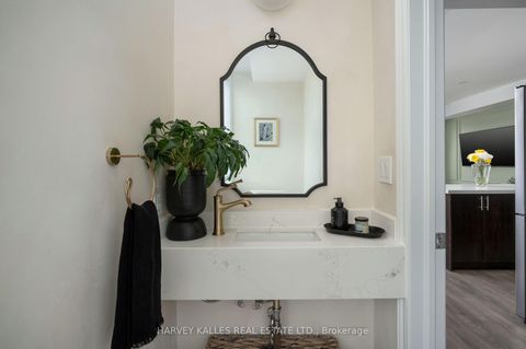 Photo 23 at 35 - 85 Eastwood Park Gardens, Long Branch, Toronto
