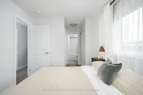 Photo 28 at 35 - 85 Eastwood Park Gardens, Long Branch, Toronto