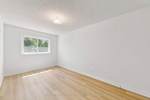 Photo 22 at 15 Woodville Avenue, Broadview North, Toronto
