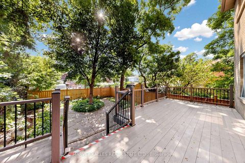 Photo 34 at 15 Woodville Avenue, Broadview North, Toronto