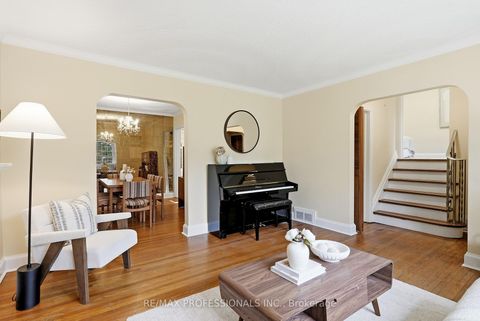 Photo 10 at 1 Bernice Avenue, Queensway, Toronto