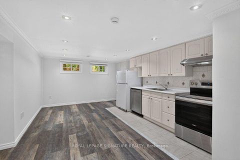 Photo 25 at 16 Earswick Drive, Guildwood, Toronto