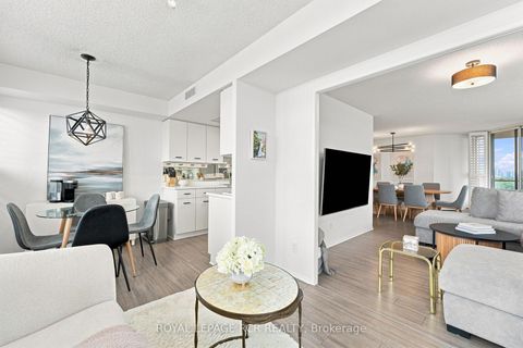 Photo 9 at 1016 - 268 Ridley Boulevard, Nortown, Toronto