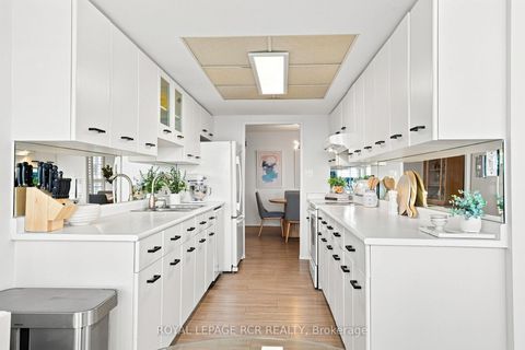 Photo 13 at 1016 - 268 Ridley Boulevard, Nortown, Toronto