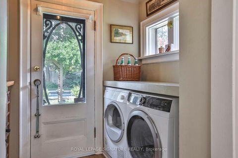Photo 16 at 30 Kelsonia Avenue, Cliffcrest, Toronto