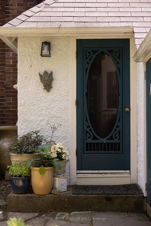 Photo 33 at 30 Kelsonia Avenue, Cliffcrest, Toronto