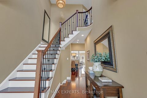 Photo 6 at 255 Matthew Drive, East Woodbridge, Vaughan