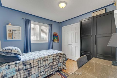 Photo 22 at 255 Matthew Drive, East Woodbridge, Vaughan