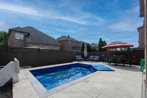 Photo 30 at 255 Matthew Drive, East Woodbridge, Vaughan