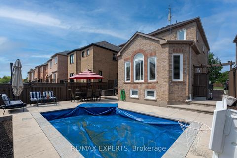 Photo 31 at 255 Matthew Drive, East Woodbridge, Vaughan