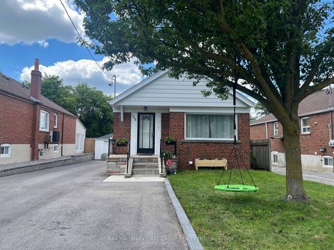 Photo 2 at 482 Warden Avenue, Oakridge, Toronto