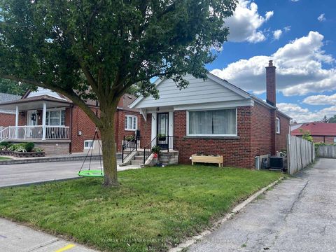 Photo 3 at 482 Warden Avenue, Oakridge, Toronto