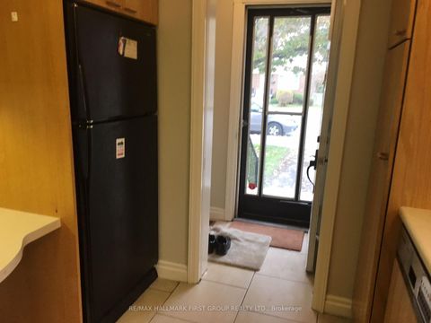 Photo 14 at 482 Warden Avenue, Oakridge, Toronto