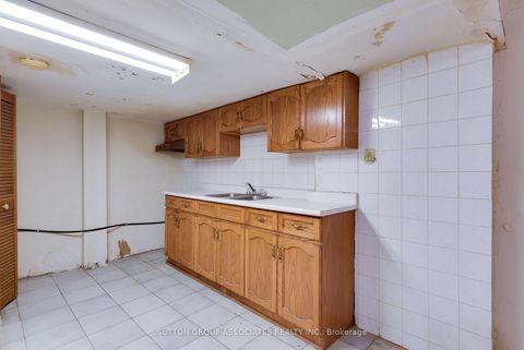 Photo 30 at 76 St Annes Road, Little Portugal, Toronto