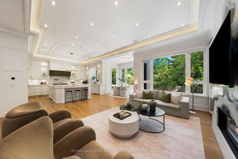 Photo 16 at 148 Munro Boulevard, Windfields, Toronto