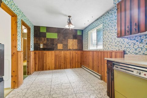 Photo 9 at 63 Cobblestone Drive, Don Valley Village, Toronto