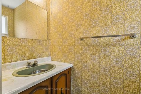 Photo 11 at 63 Cobblestone Drive, Don Valley Village, Toronto