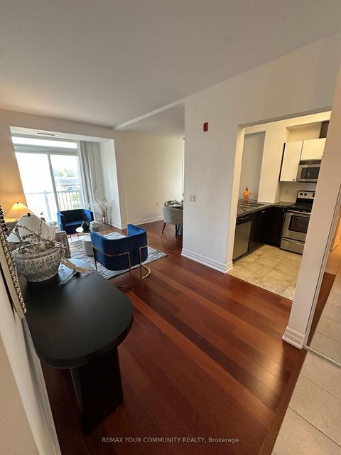 Photo 3 at 205 - 15450 Yonge Street, Aurora Heights, Aurora