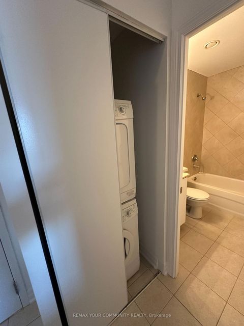 Photo 9 at 205 - 15450 Yonge Street, Aurora Heights, Aurora