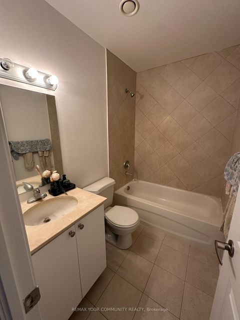 Photo 10 at 205 - 15450 Yonge Street, Aurora Heights, Aurora