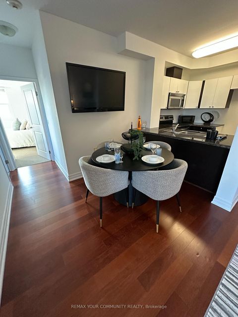 Photo 13 at 205 - 15450 Yonge Street, Aurora Heights, Aurora