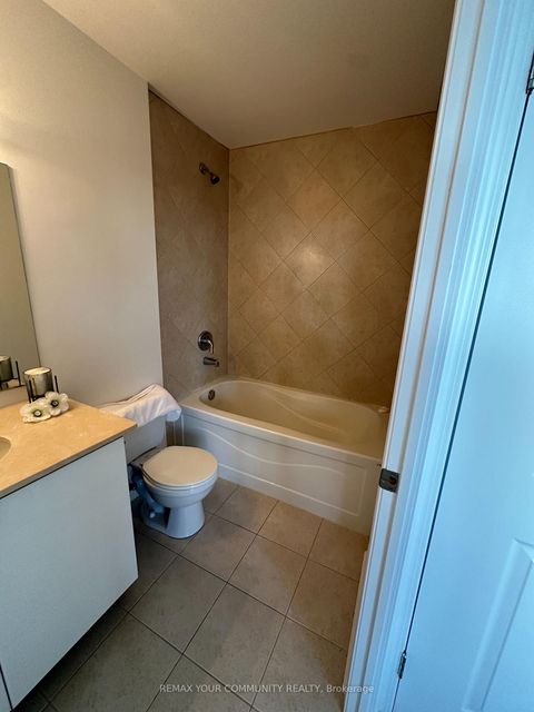 Photo 19 at 205 - 15450 Yonge Street, Aurora Heights, Aurora