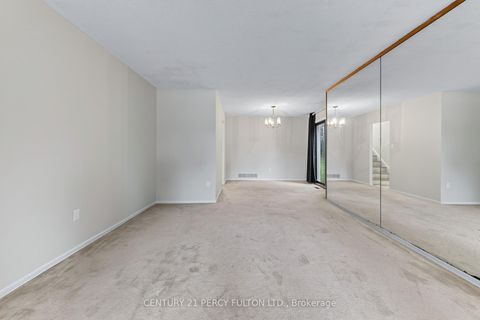 Photo 11 at 11 Aldergrove Circle, Cundles East, Barrie