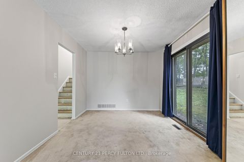 Photo 13 at 11 Aldergrove Circle, Cundles East, Barrie